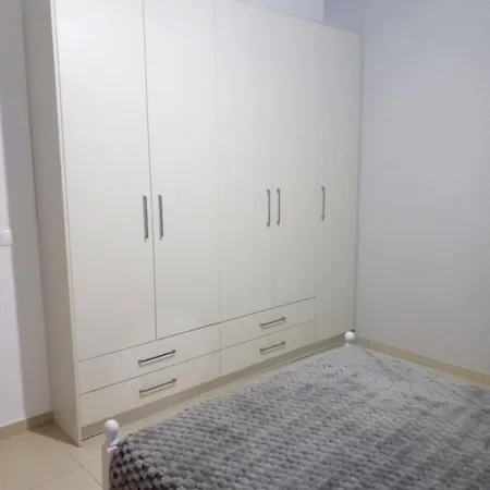 Вилла Seaside Retreat With Garden View Лукове