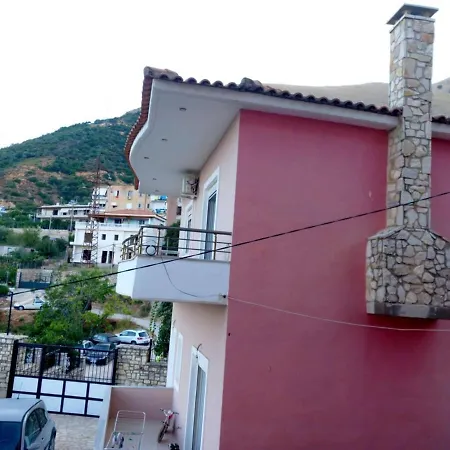 Seaside Retreat With Garden View Lukove